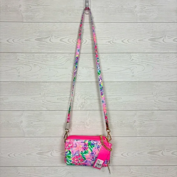 Disney Parks Lilly Pulitzer Dreamin’ Crossbody Purse Minnie Daisy Bag NWT - Picture 15 of 15